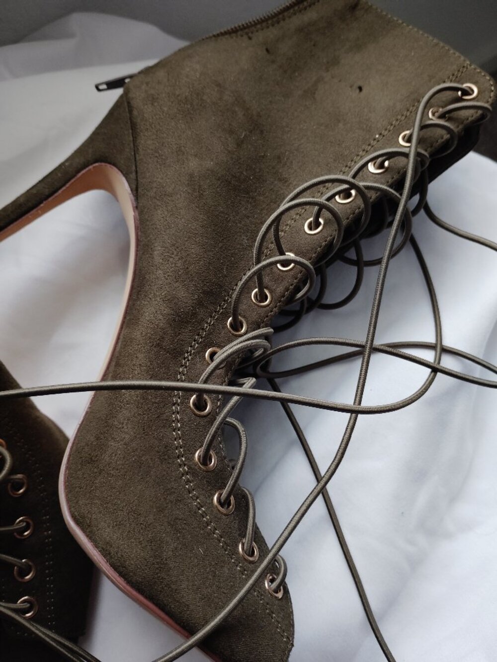 Army green suede lace-up ankle boots #laceup #heels